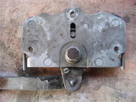 door latches  locks mechanisms
