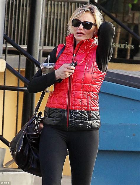 Cameron Diaz Displays Her Famously Toned Pins In Tight