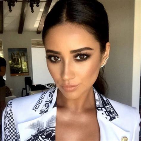 how to copy shay mitchell s teen choice awards makeup by