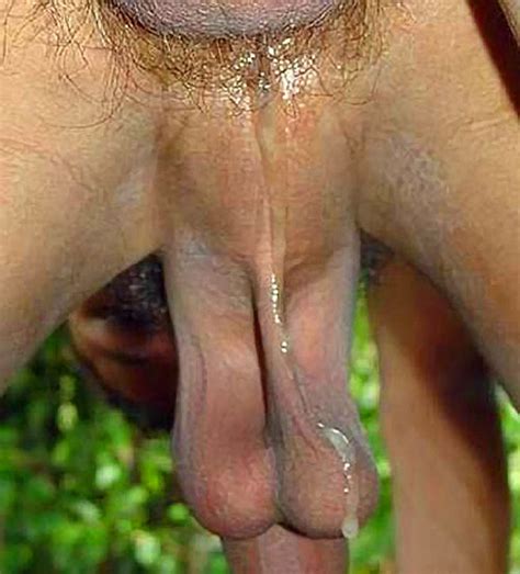 sticking tongue in cock