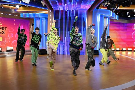 221010 Good Morning America Twitter Update With Nct 127 Incl Taeyong