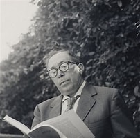 Image result for leo strauss. Size: 202 x 200. Source: www.nytimes.com