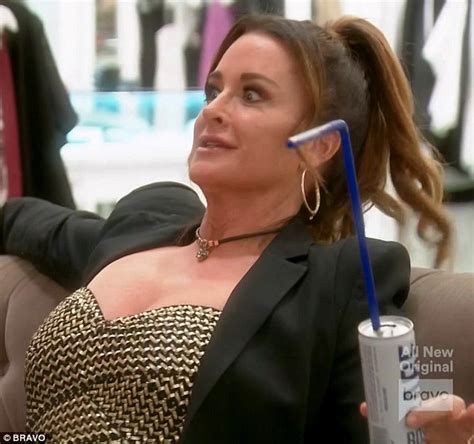 kyle richards gets lap dance from the fat jewish on rhobh