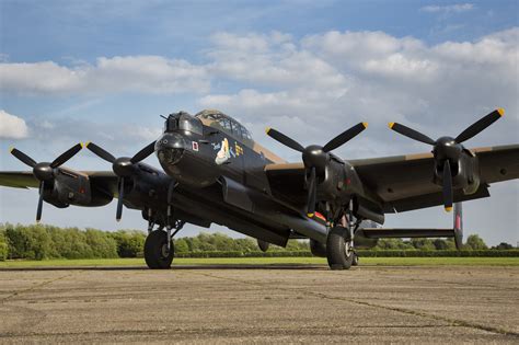 lancaster bomber experience leger holidays