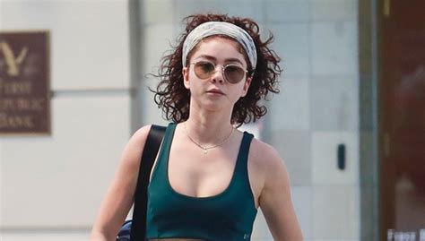 sarah hyland shows off toned abs at gym — pic hollywood life