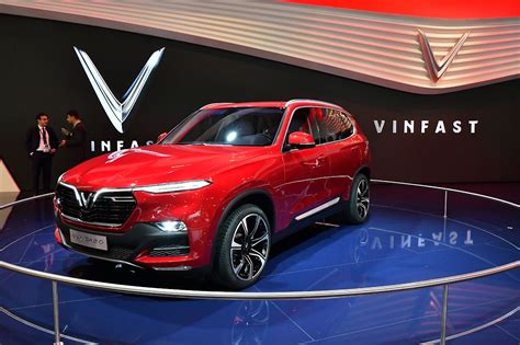 neue autos fuer europa vinfast vietnams erster autobauer  paris