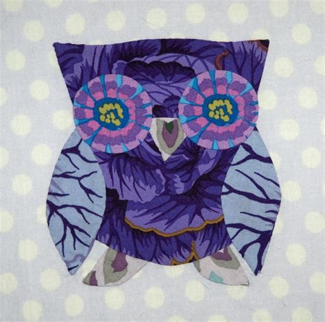 objects  design purple applique owl