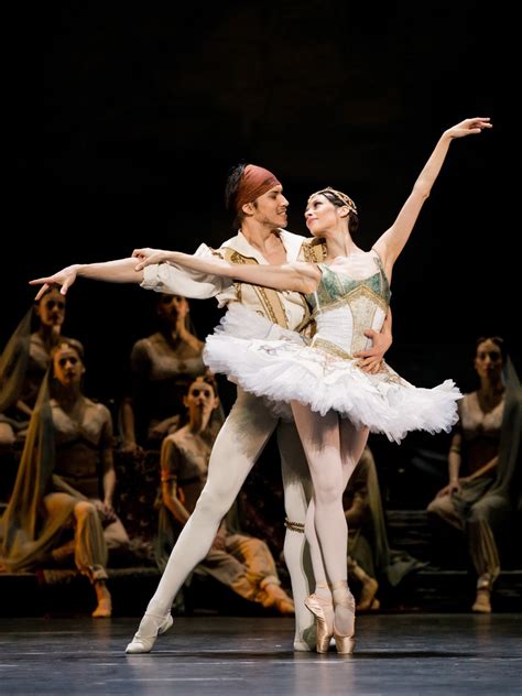 fotos el corsario ballet de la opera de viena   enero paseando   cultura