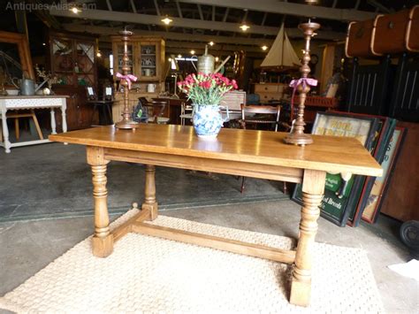 antiques atlas oak farmhouse table