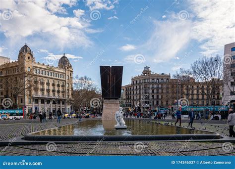 placa de catalunya catalonia square  barcelona spain editorial photography image