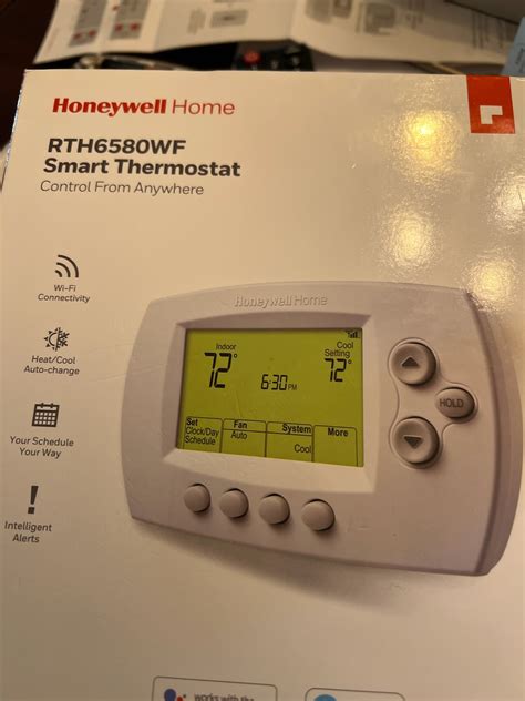 thermostat  heat   blowing cold air honeywell rthwf  bought  installed