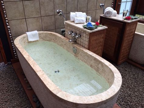 hoomana spa maui tub outdoor decor hot tub