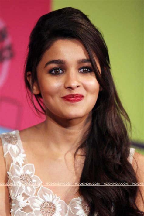 alia bhatt wallpapers poster images pictures and