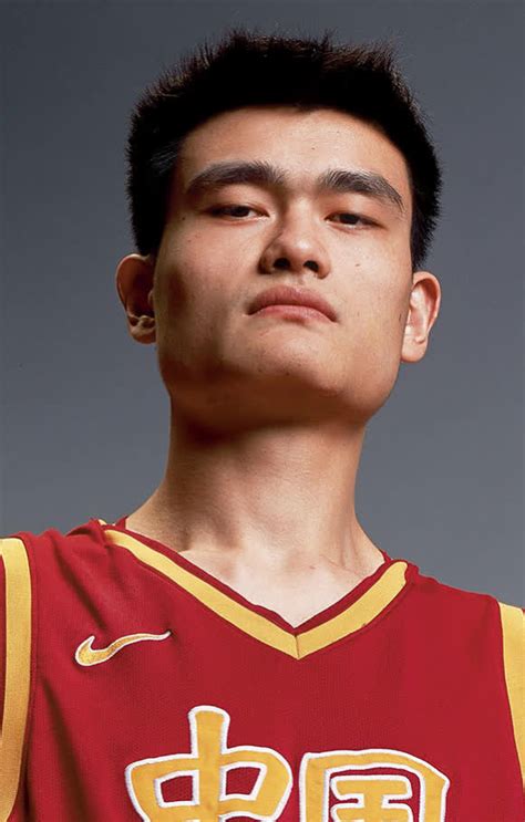 yao ming height age bio weight net worth facts  family