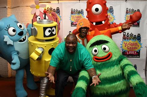 yo gabba gabba hits the road with hip music for preschoolers and