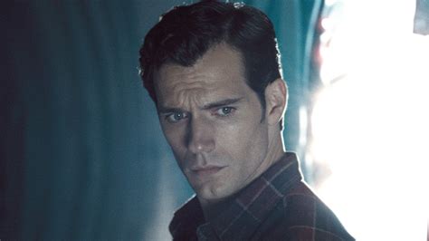 henry cavill  talks  marvel  play  iconic superhero