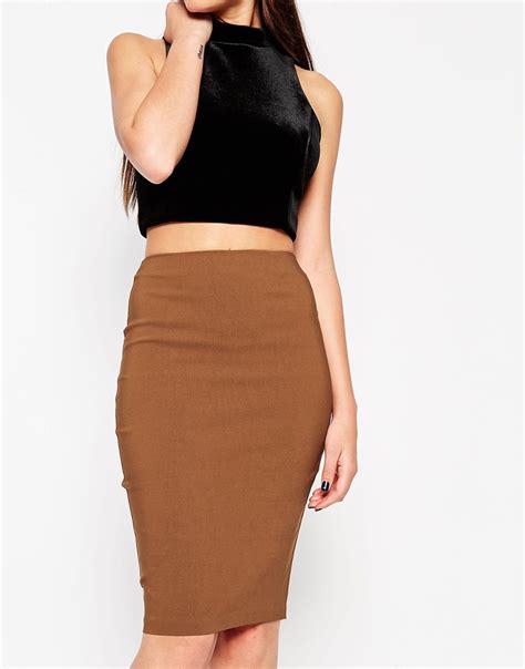 show off your sexy legs with brown pencil skirts