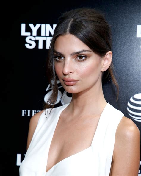 emily ratajkowski lying and stealing premiere in new