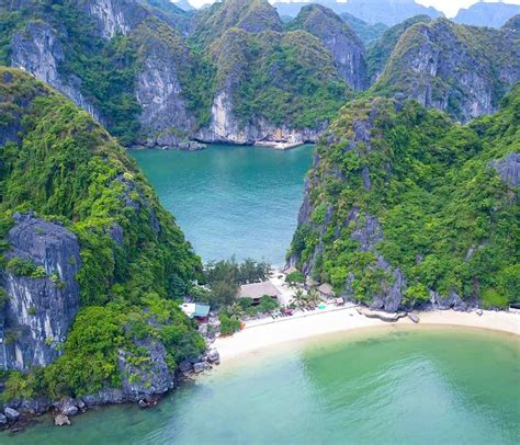 halong bay travel guide south east asia backpacker magazine
