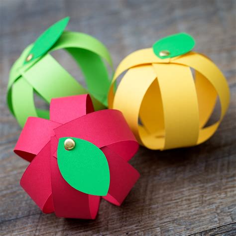 easy  paper apple craft   printable template
