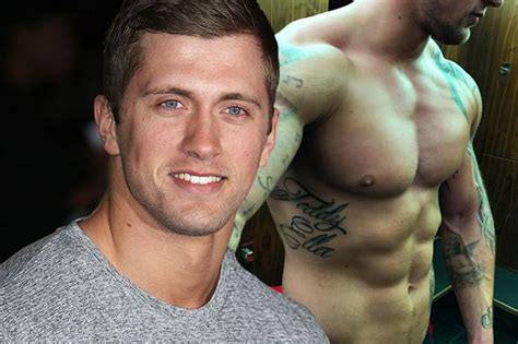 dan osborne shows off his seriously ripped body on instagram after