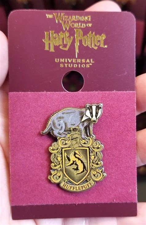 Wizarding World Of Harry Potter Trading Pin Hufflepuff