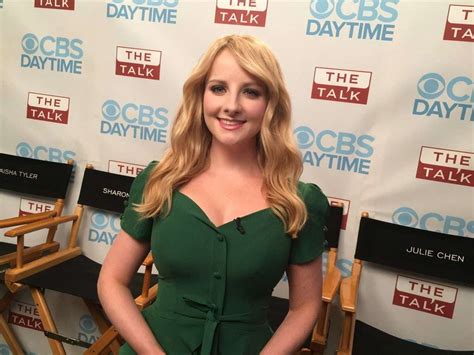 80 hot pictures of melissa rauch with amazing sexy curves will