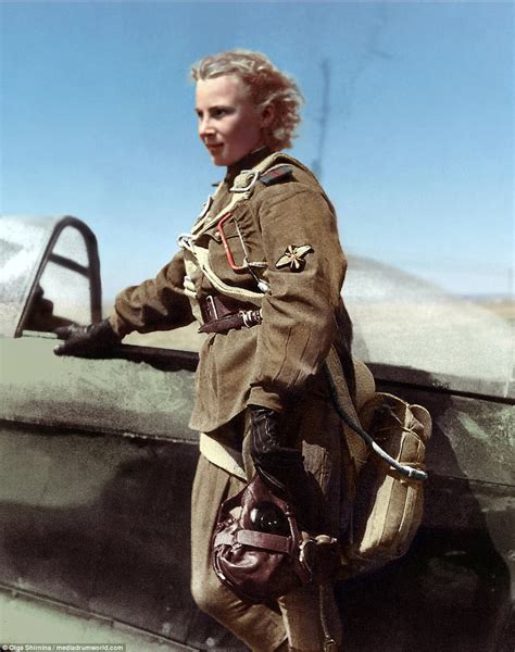 female soviet pilots transformed in colourised wwii photos daily mail