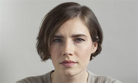 amanda knox working as a freelance reporter while her appeal takes