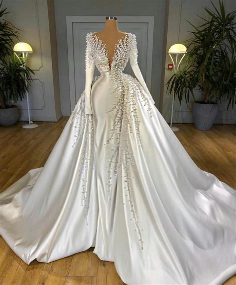 Gorgeous Satin Pearls Mermaid Wedding Dresses With