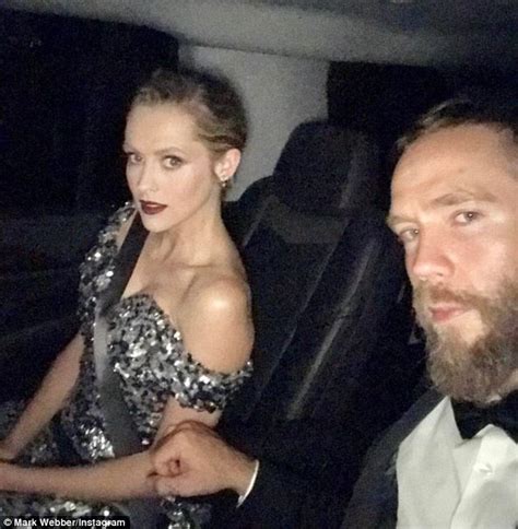 teresa palmer opts for a second metallic gown at oscars daily mail online