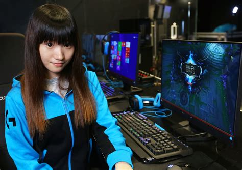 girl power hong kong s first all female e sports gaming team aim to
