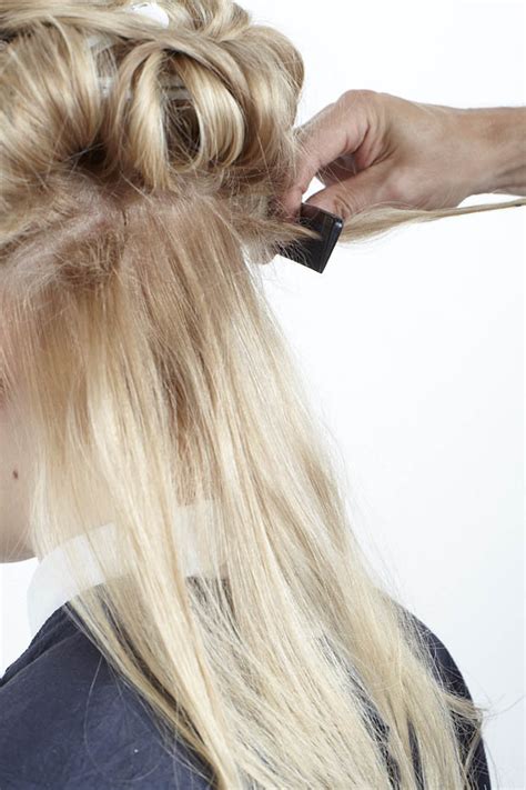 Step By Step Guide On How To Put In Hair Extensions
