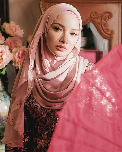 neelofa hijab fashion beautiful hijab girl hijab