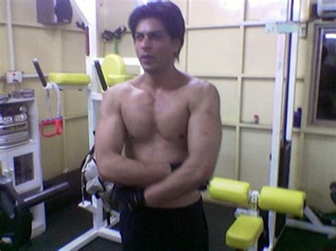 shirtless bollywood men shahrukh khan