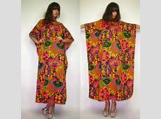 60s/70s Psychedelic Floral Damask Moo Moo by gypsiesrisingvintage