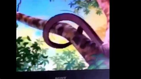 Disney Film Jungle Book Mowgli Owns Kaa Youtube
