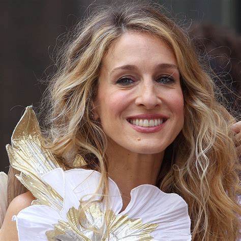 carrie bradshaw hair looks from sex and the city