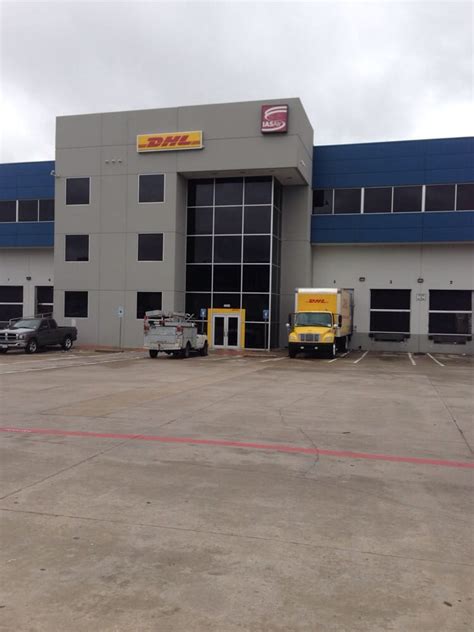 dhl express  reviews couriers delivery services    st dfw airport tx