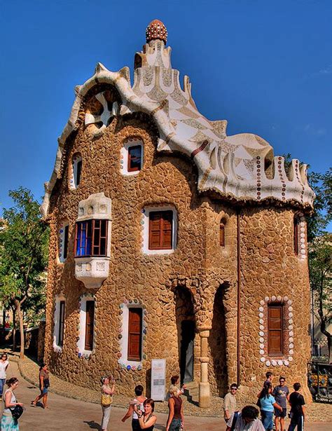 gaudi building  photo  barcelona catalonia trekearth gaudi architecture gaudi