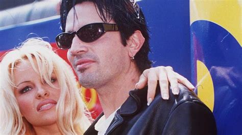 Pam And Tommy Story Behind Pamela Anderson And Tommy Lee’s Sex Tape