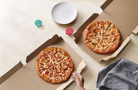dominos  pizzas  inspired   popular takeout foods