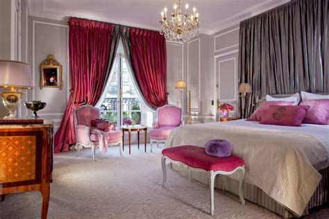 la renovation du plazza athénée paris tld webzine luxury hotel