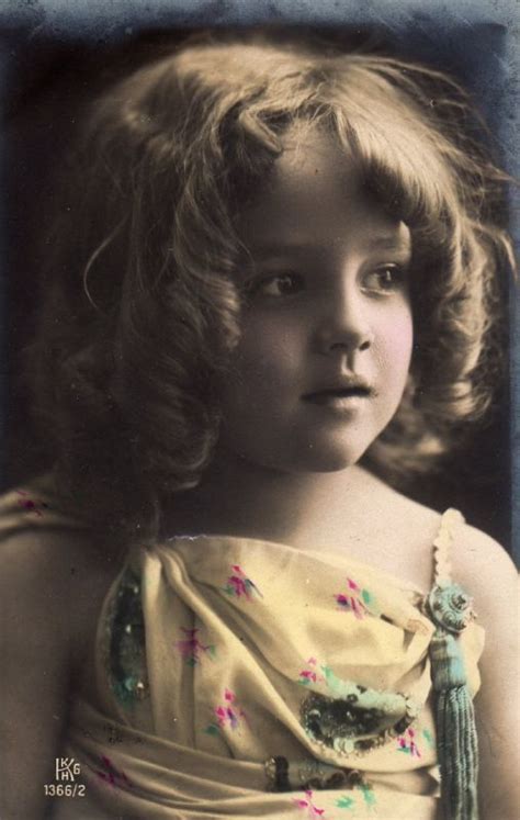 Beautiful Girl 1800s Photography Image Photography Fashion