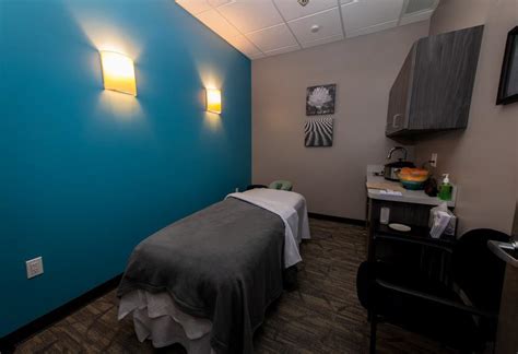 deep tissue massage carle place ny deep tissue massage services