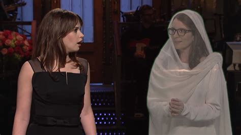 tina fey returns to snl as a star wars style hologram
