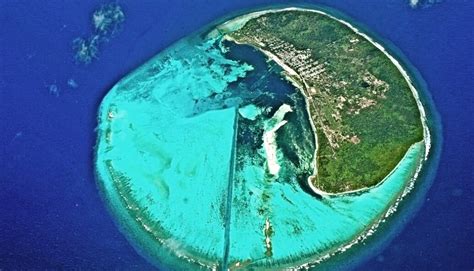 uninhabited islands   bid  resort development maldives