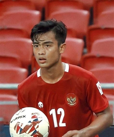 Pin Oleh Dinda Nafi Di Timnasku Orang Sepak Bola Atlet Pemain Sepak