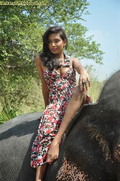 Srilanka Beautiful Black Girl Fucking Pussy Best Porno
