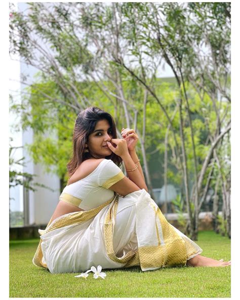 Samyuktha Menon Beautiful Photos In White Saree – Latestphotoshoot